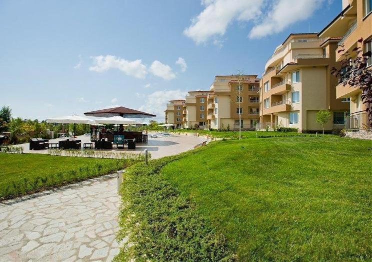 Аппартамент Pines Beach Resort Byala  Exterior photo